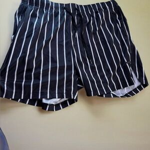 COOFANDY Men’s Black White Pinstripe Athletic Shorts‎